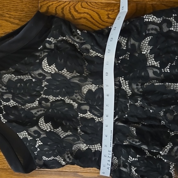 Trac Lace Formal Dress - Picture 8 of 8